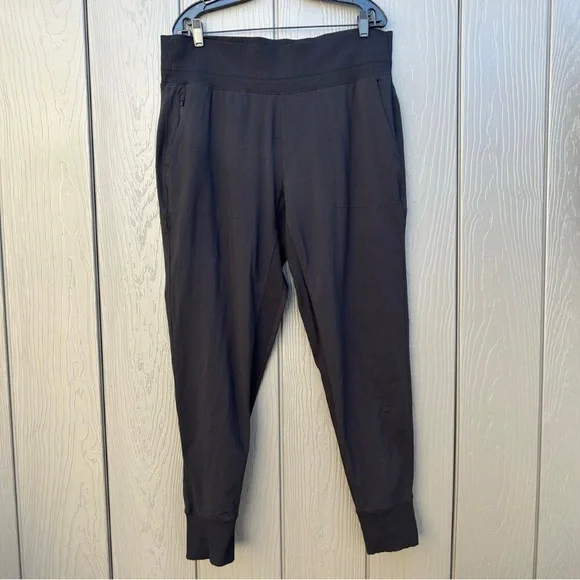 🌟HP🌟Athleta Women’s Venice Black Jogger Pants Size XL Tall - Picture 2 of 10